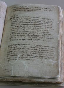 Capbreu primer de Bertran acòlit, notari de Terrassa.