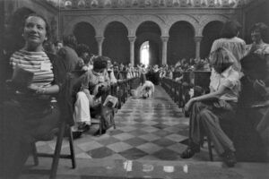 Actuació durant la ponència "Dona i treball" de les Jornades Catalanes de la Dona a la Universitat de Barcelona