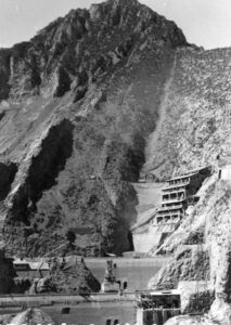 Fotografies de la construcció de l'embassament d'Escales