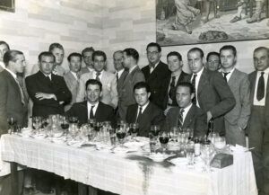 Esmorzar ofert per l'Ajuntament de Barcelona als arxiducs d'Àustria Antoni Josep i Francesc Josep en el marc de l'Exposició Internacional de Barcelona