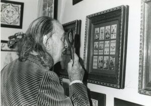 Visita de Salvador Dalí a l’Enrajolada-Casa Museu Santacana, 1975. Autoria: Fotografia Porta, Martorell. Fons: Diputació de Barcelona.