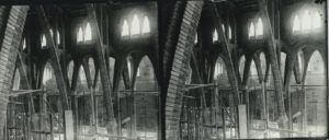 Construcció del celler cooperatiu de Pinell de Brai, el 1918. S’observen els arcs parabòlics i l’armadura de les tines de formigó. Autor: Desconegut.