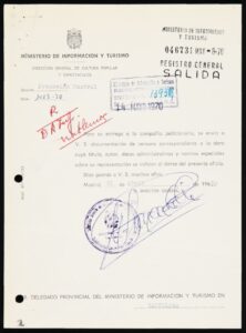 Censure théâtrale Copie de la notification concernant l'autorisation et la censure de l'œuvre 'La Fam', de Joan Oliver (28/04/1970)