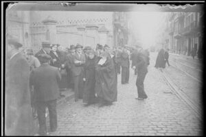 Des religieuses aux élections des députés du Parlement de Catalogne en 1933
