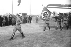 Arrivée du chef de la SS allemande Heinrich Himmler. 23/10/1940