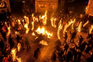 Photographie de la Fia-faia de Sant Julià de Cerdanyola. Prix du XVIIe Concours de Photographie 2019. Titre : « Feu et fête ». Auteur : Sergi Boixader