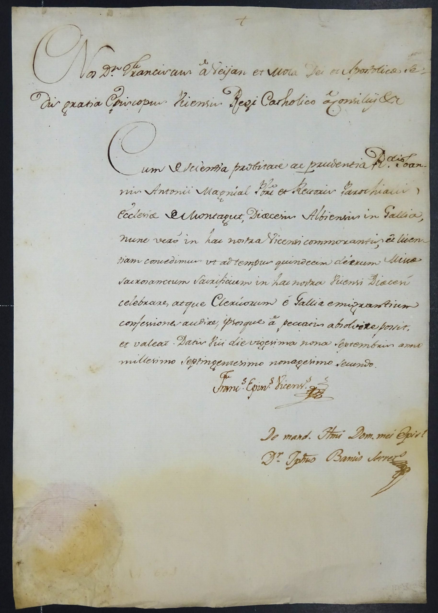 Licence donnée par l&rsquo;évêque de Vic à Antoni Magnial, prêtre et recteur de la paroisse de Montagut, évêché d&rsquo;Albi, pour dire la messe et confesser le clergé émigré de France