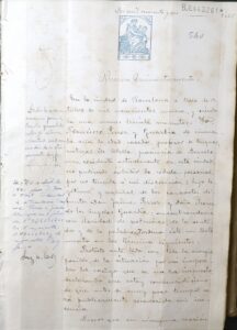 Procuration donnée par le poète Jacint Verdaguer i Santaló à diverses personnes afin qu'elles puissent gérer ses biens et les droits de ses œuvres littéraires.