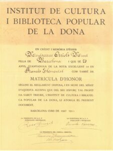 Diplôme de l'Institut de Culture et de Bibliothèque Populaire Féminine décerné à Montserrat Orriols Munt pour la matière Français Élémentaire. Signé par Rosa Sensat et Francesca Bonnemaison.