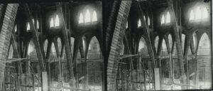 Construction de la cave coopérative de Pinell de Brai, en 1918. On peut y voir les arcs paraboliques et le renforcement des cuves en béton. Auteur : Inconnu.