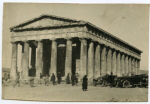 Temple de Thésée (ou Héphaïstos), à Athènes, 1925. Auteur : Francesc Blasi Vallespinosa.